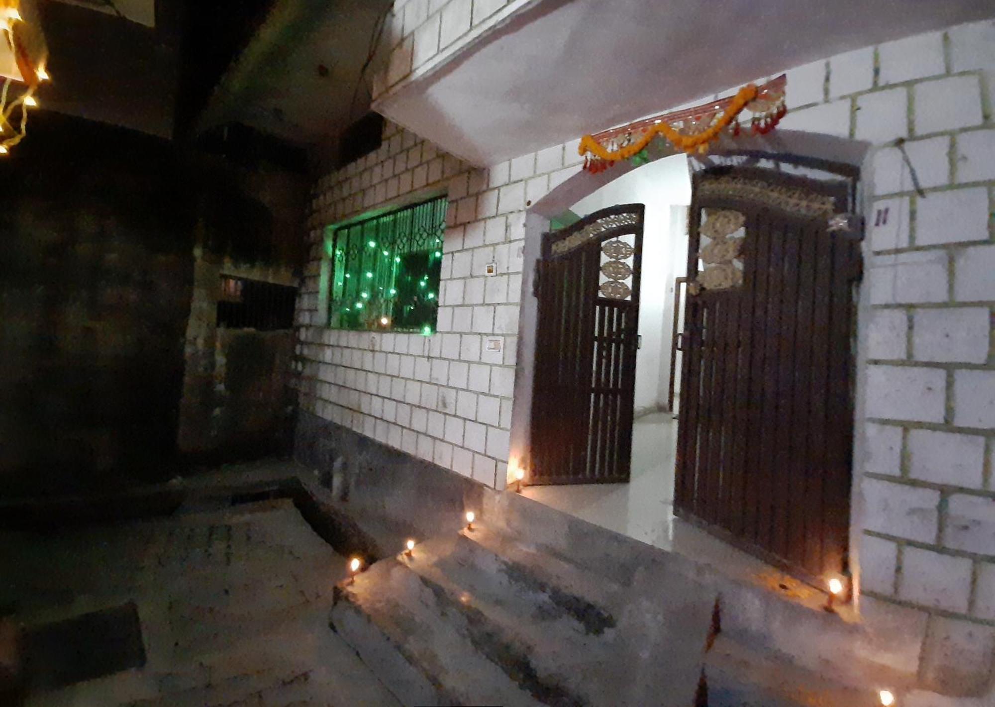 Gokul Pg * Gorakhpur