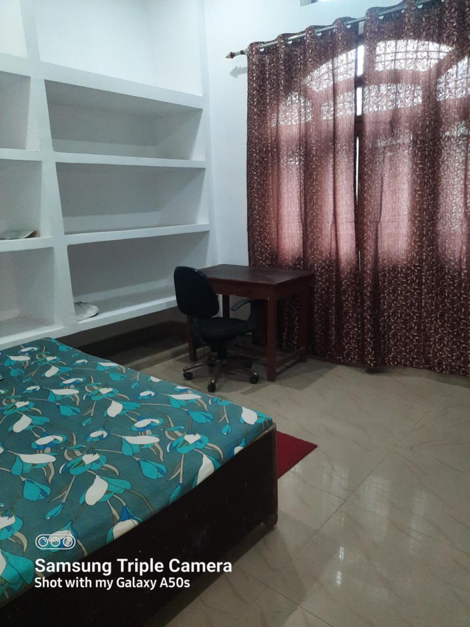 Homestay Gokul Pg *